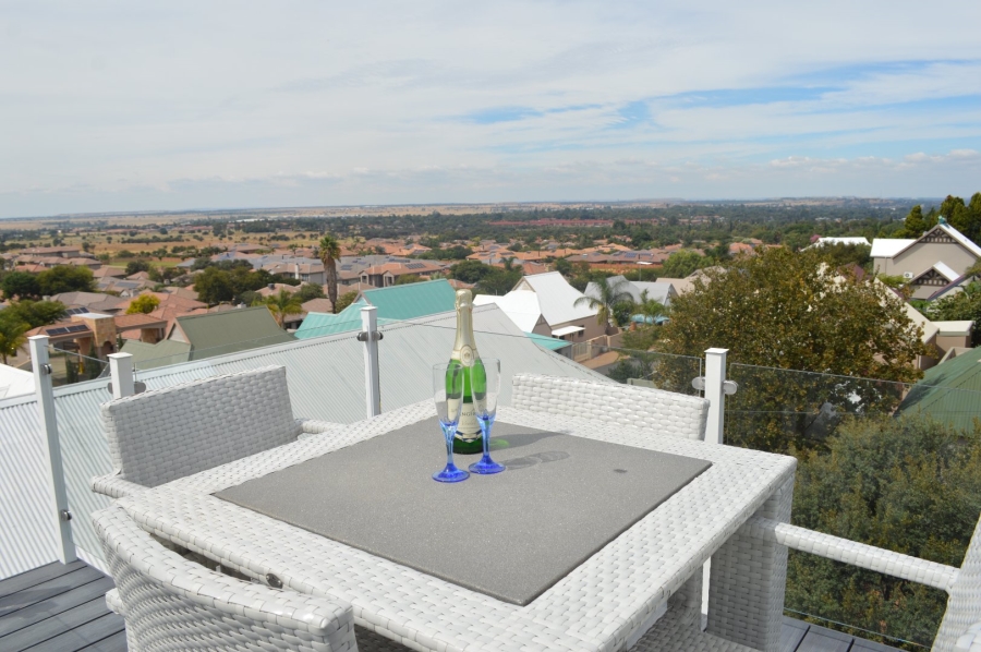 4 Bedroom Property for Sale in Wilkoppies North West